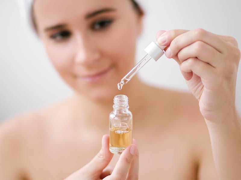 Olio di mandorle per il viso idratante